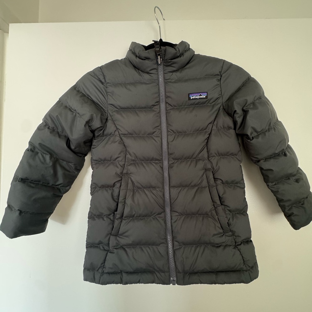 Patagonia Kids Black Hooded Puffer Coat - Picture 3 of 6